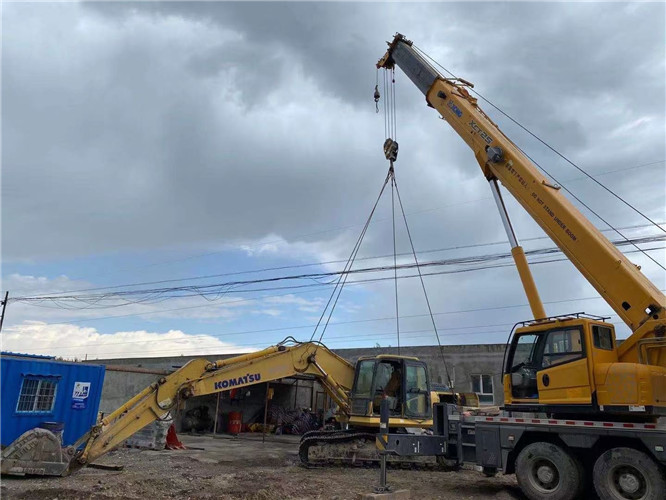 曾都区25吨吊车的工作半径是多少？