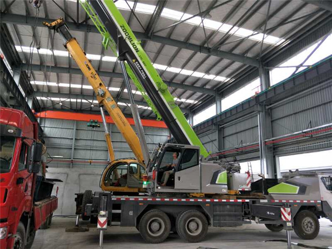 曾都区高空车出租需要注意哪些安全事项？